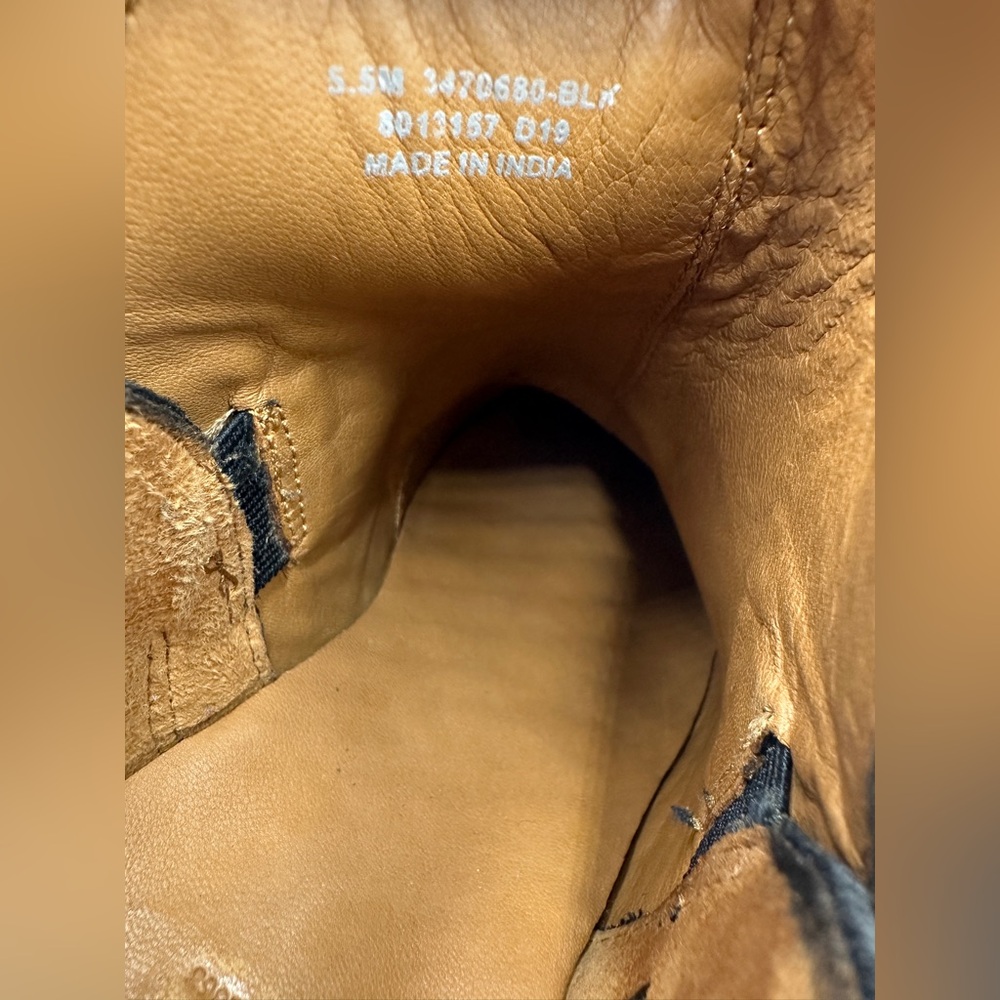 Frye Leather Elyssa‎ Bootie in Black Suede 5.5 - Picture 11 of 11